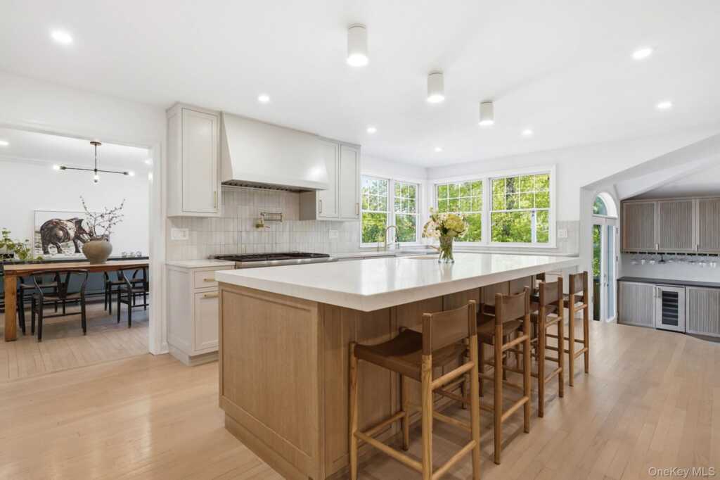 7 Morehead Drive, Rye, NY 10580 - Photo 7 of 34