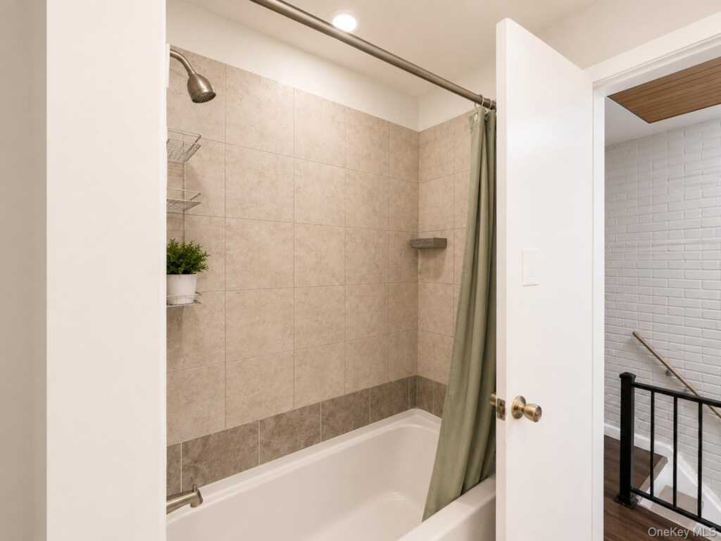 12 Lynn Street, Nanuet, NY 10954 - Photo 9 of 11