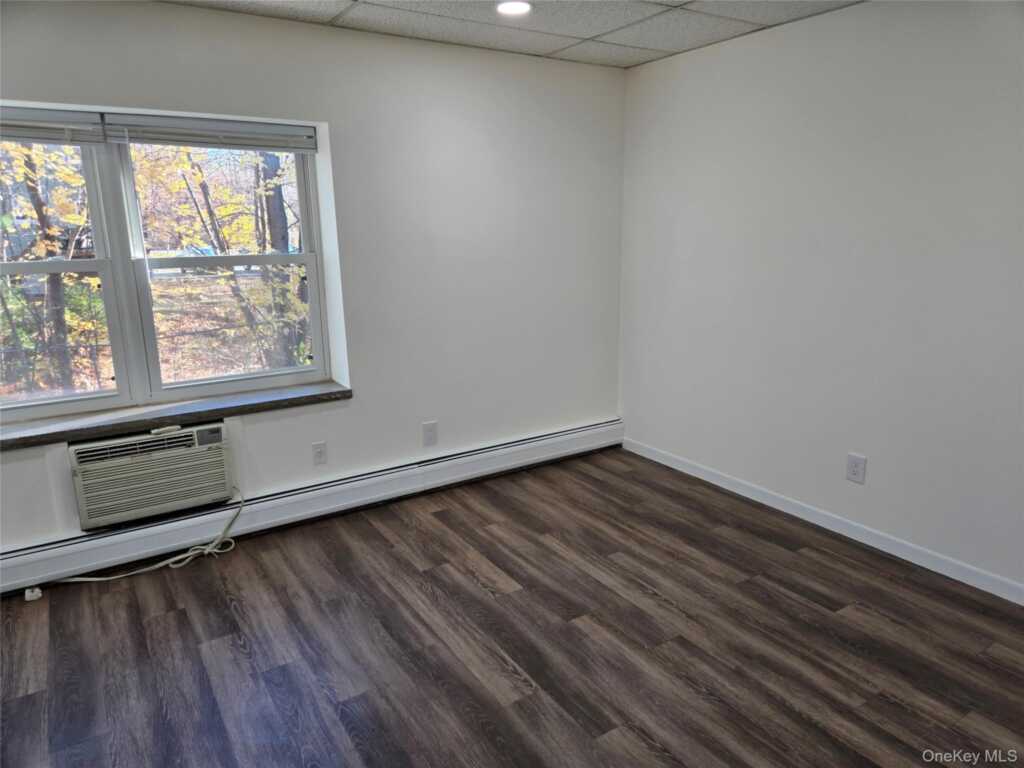 119 W Crooked Hill Road, Unit #104, Pearl River, NY 10965 - Photo 11 of 16