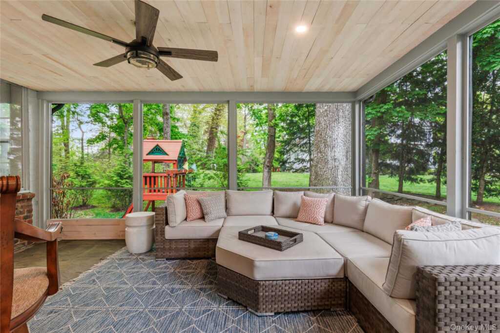 10 Woodland Drive, Rye, NY 10580 - Photo 13 of 39