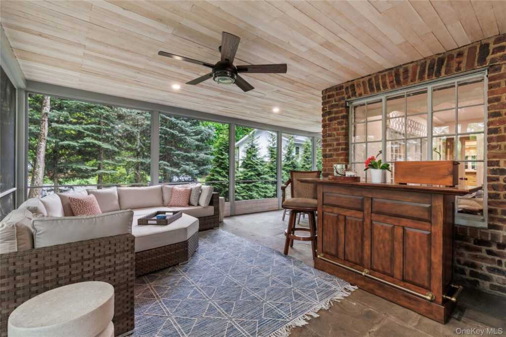 10 Woodland Drive, Rye, NY 10580 - Photo 15 of 39