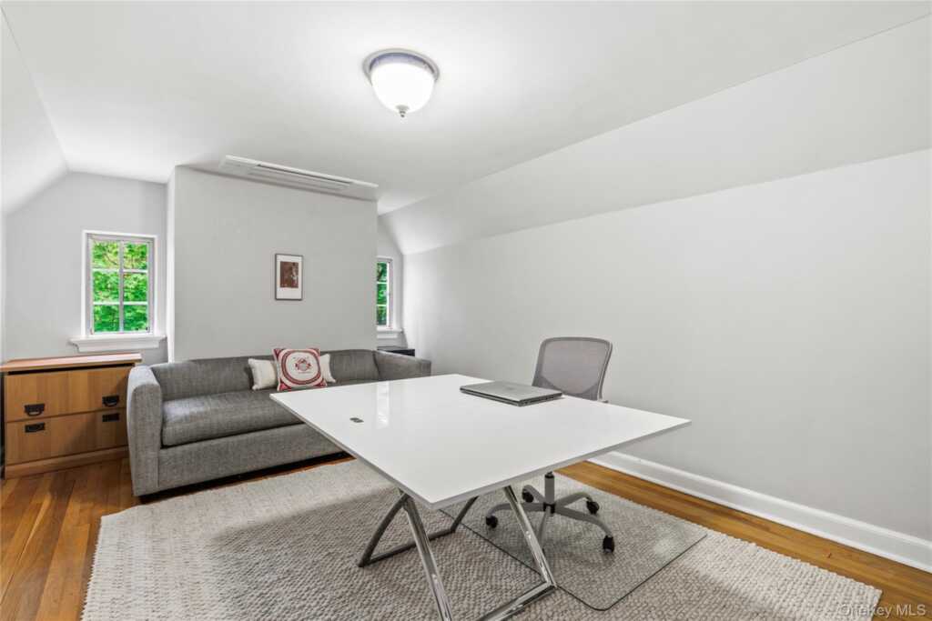 10 Woodland Drive, Rye, NY 10580 - Photo 27 of 39