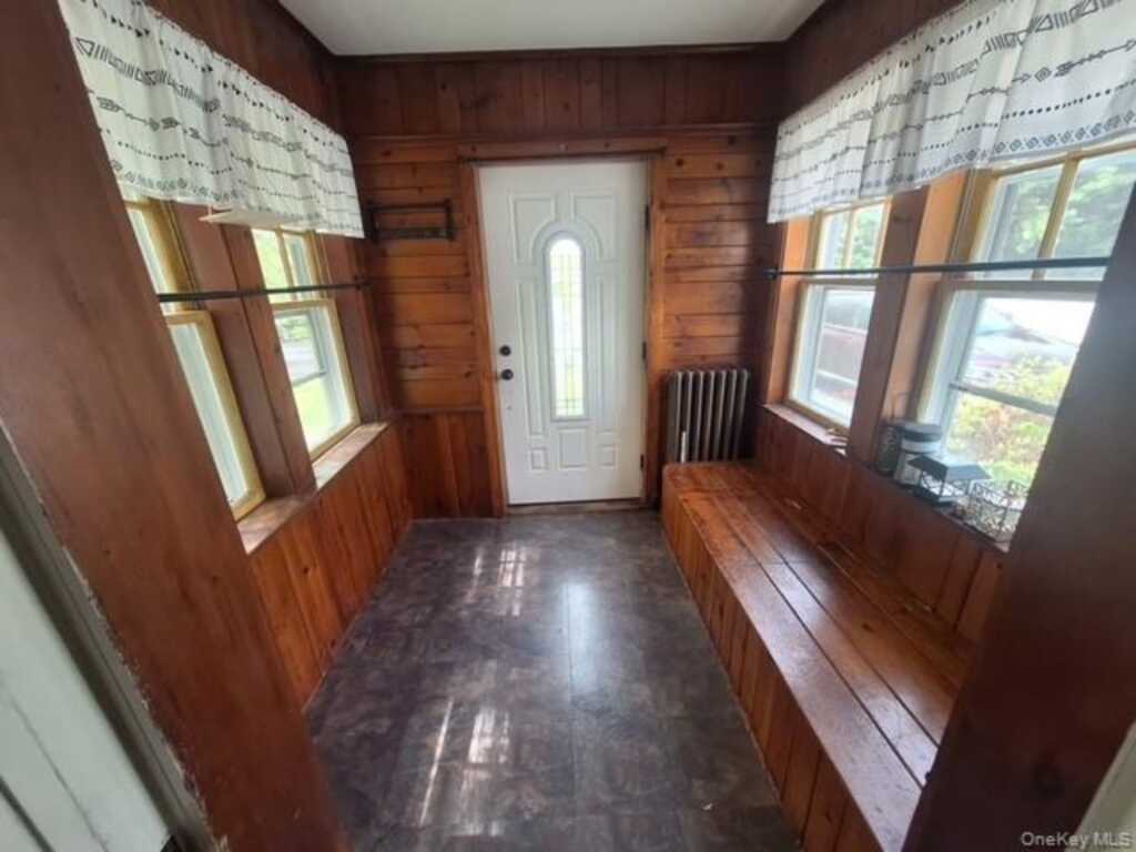 101 Gatto Lane, Pearl River, NY 10965 - Photo 3 of 28