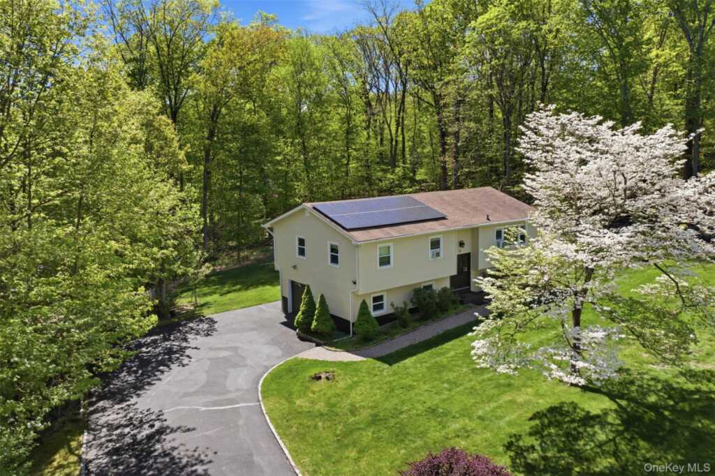 21 Denver Drive, New City, NY 10956 - Photo 30 of 35