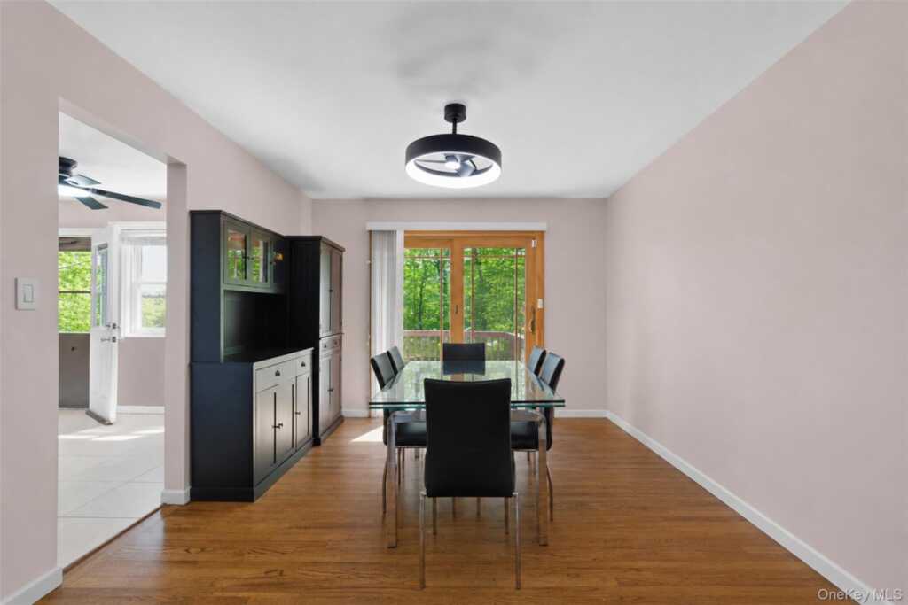 21 Denver Drive, New City, NY 10956 - Photo 7 of 35