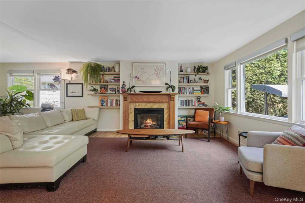 97 Hanson Lane, New Rochelle, NY 10804 - Photo 11 of 43