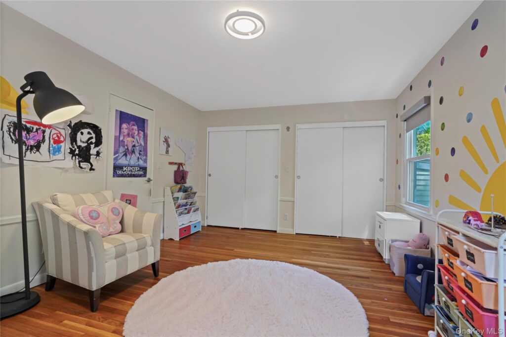 97 Hanson Lane, New Rochelle, NY 10804 - Photo 24 of 43