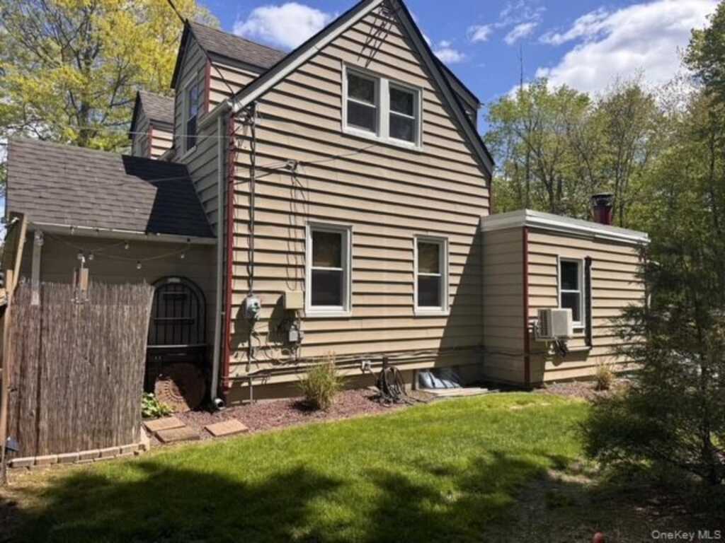 468 W Clarkstown Road, New City, NY 10956 - Photo 14 of 23