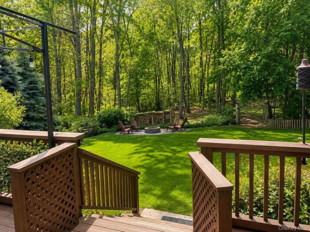 468 W Clarkstown Road, New City, NY 10956 - Photo 16 of 23