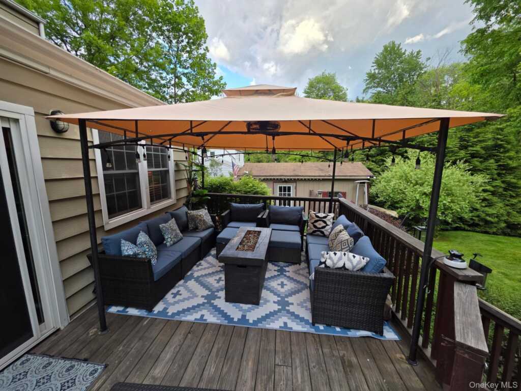 468 W Clarkstown Road, New City, NY 10956 - Photo 22 of 23