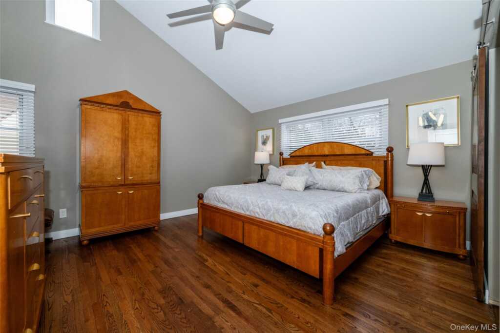 29 Oakdale Avenue, New Rochelle, NY 10801 - Photo 11 of 41