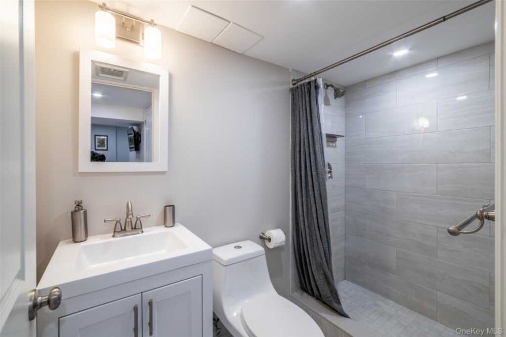 29 Oakdale Avenue, New Rochelle, NY 10801 - Photo 22 of 41