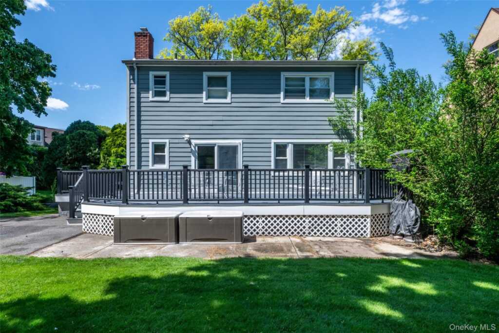 29 Oakdale Avenue, New Rochelle, NY 10801 - Photo 28 of 41