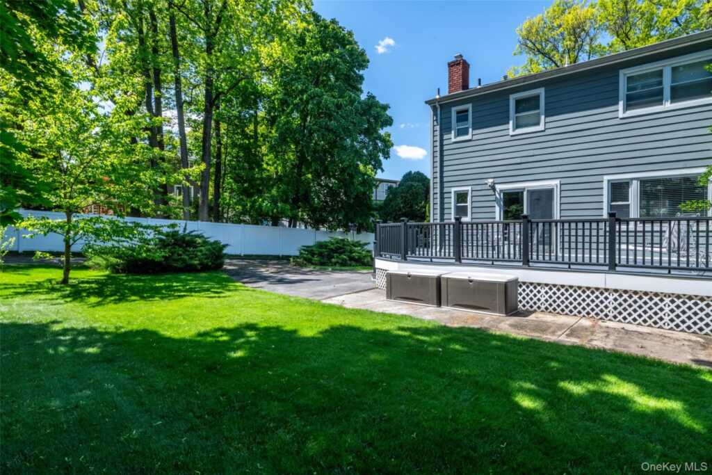 29 Oakdale Avenue, New Rochelle, NY 10801 - Photo 31 of 41