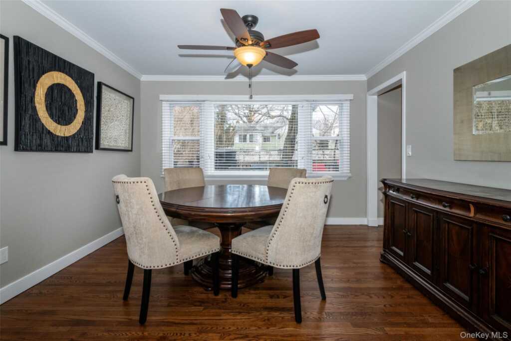 29 Oakdale Avenue, New Rochelle, NY 10801 - Photo 5 of 41
