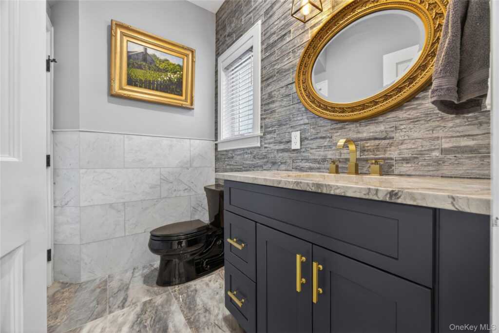 109 W Park Avenue, Pearl River, NY 10965 - Photo 14 of 50