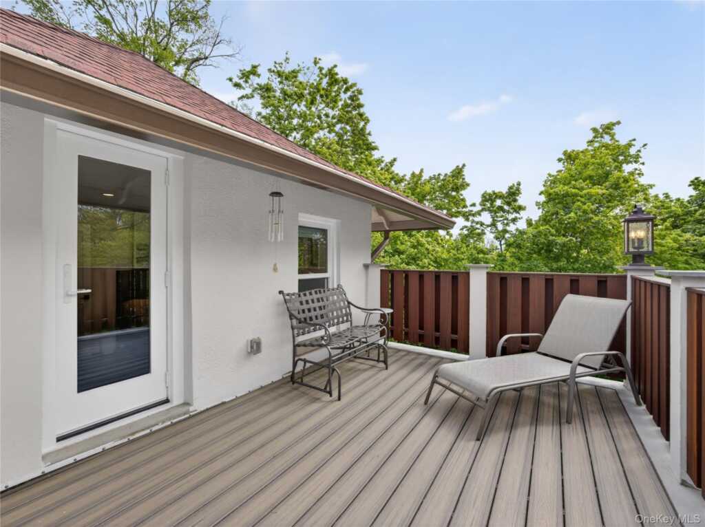 109 W Park Avenue, Pearl River, NY 10965 - Photo 23 of 50