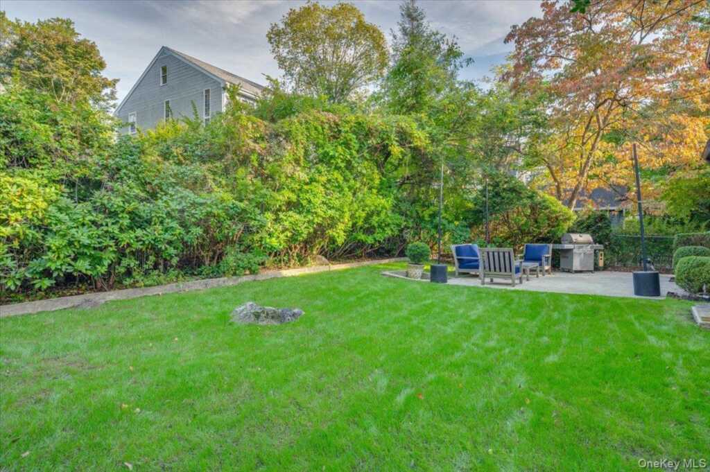 15 Kingsbury Road, New Rochelle, NY 10804 - Photo 25 of 30