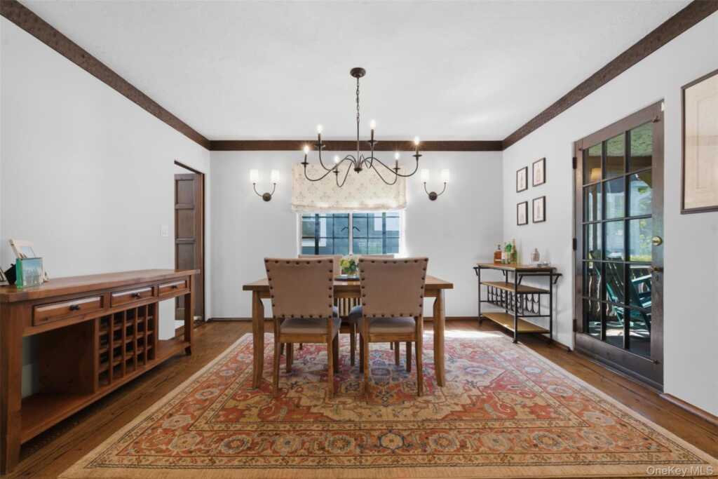 15 Kingsbury Road, New Rochelle, NY 10804 - Photo 7 of 30