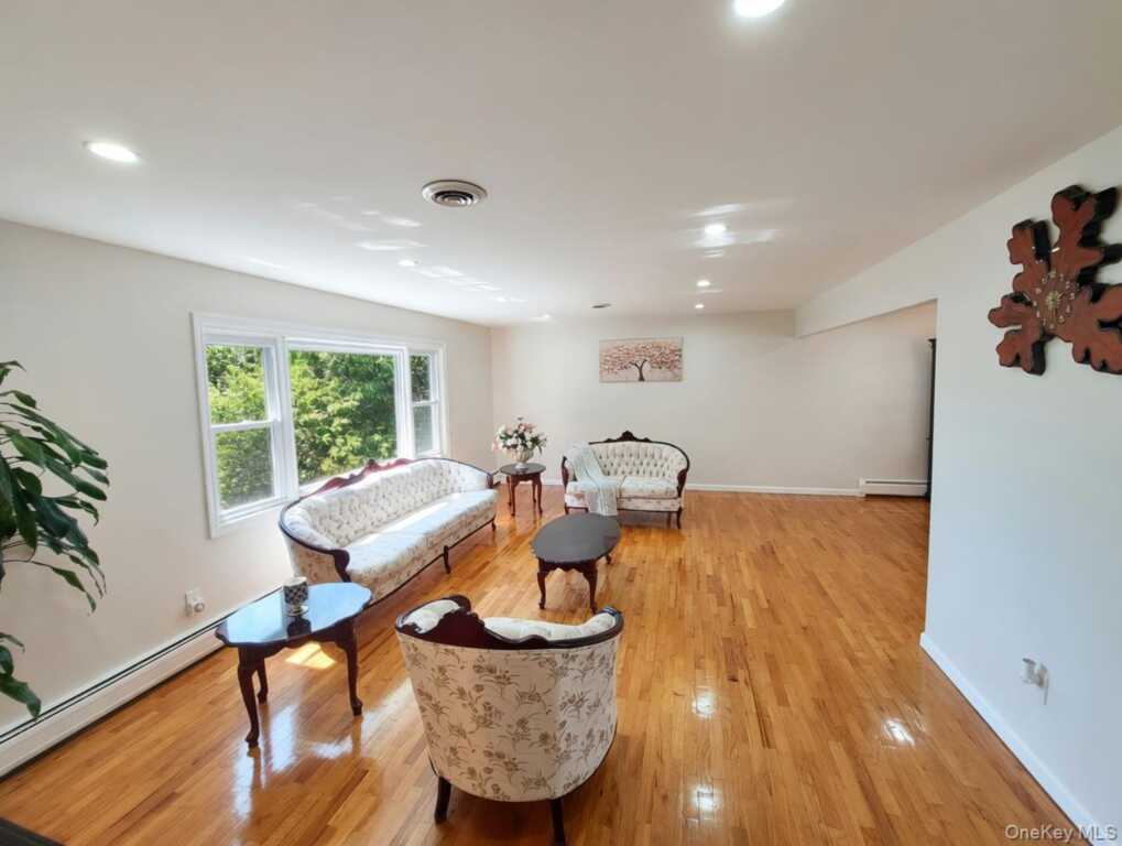 36 Tamar Drive, Valley Cottage, NY 10989 - Photo 3 of 47