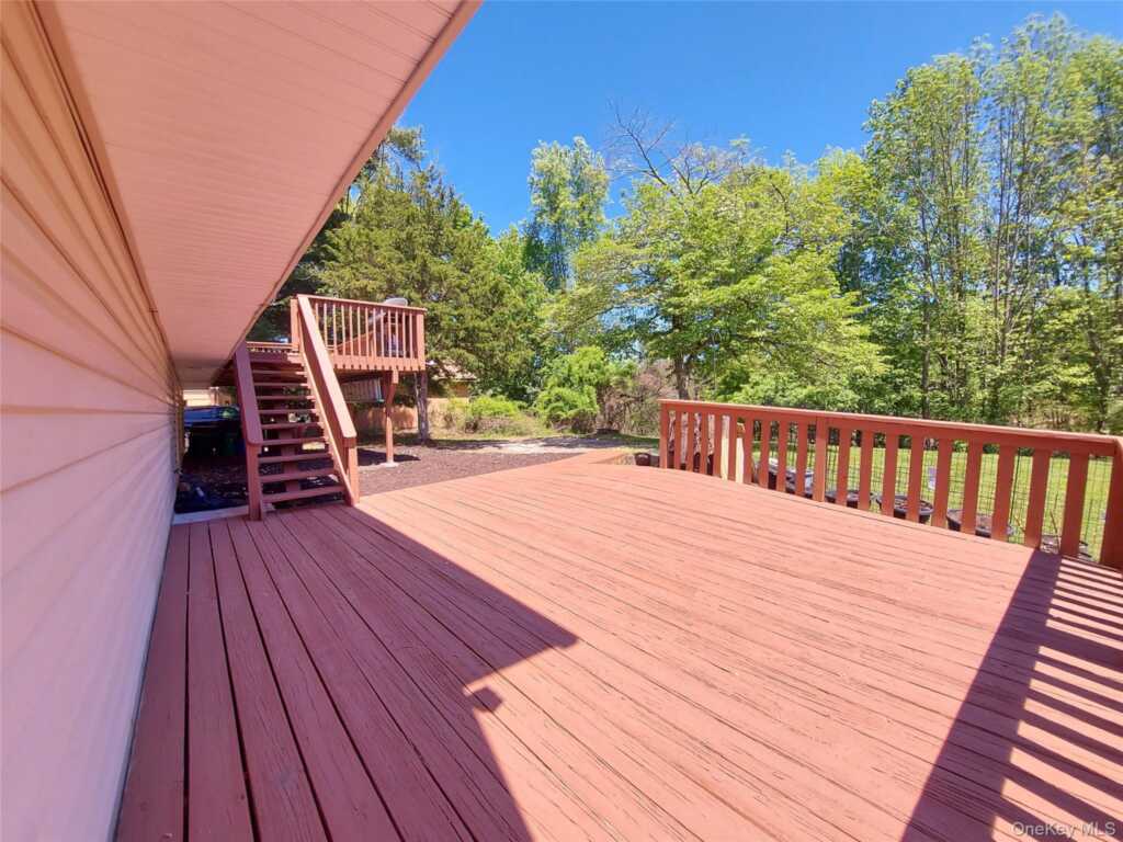 36 Tamar Drive, Valley Cottage, NY 10989 - Photo 43 of 47