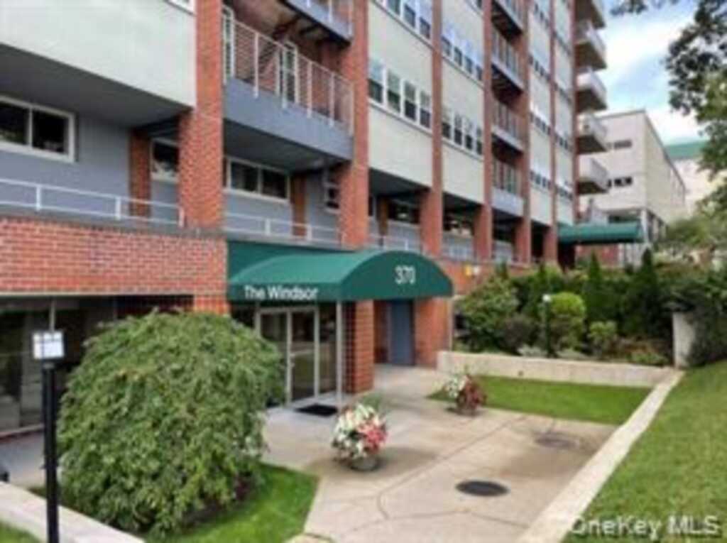 370 Westchester Avenue, Unit #4R, Rye, NY 10573