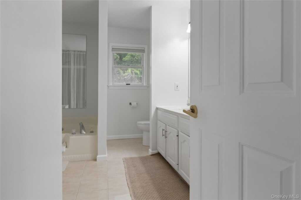 29 John F Kennedy Drive, Stony Point, NY 10980 - Photo 25 of 40