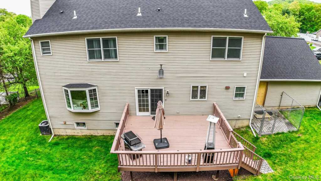 29 John F Kennedy Drive, Stony Point, NY 10980 - Photo 3 of 40