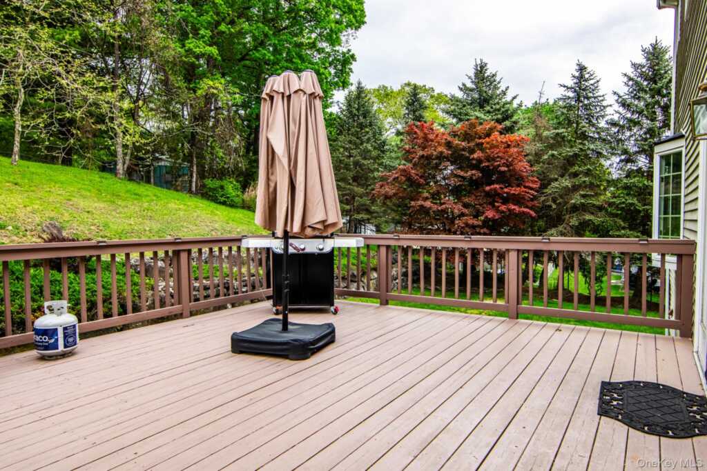 29 John F Kennedy Drive, Stony Point, NY 10980 - Photo 31 of 40