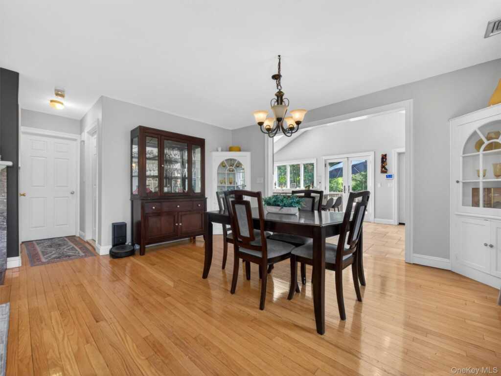407 N Midland Avenue, Nyack, NY 10960 - Photo 10 of 50