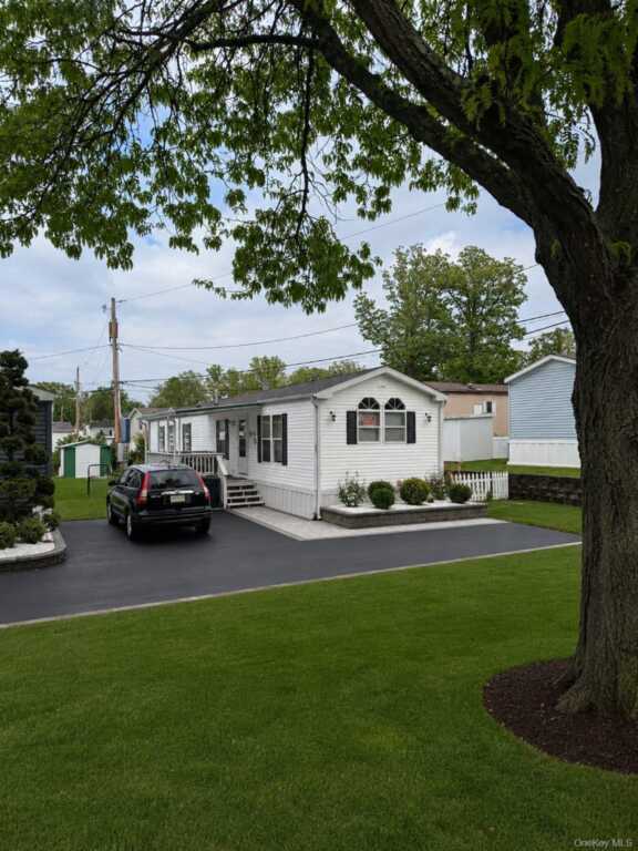 57 W Mountain View, Stony Point, NY 10980 - Photo 2 of 26