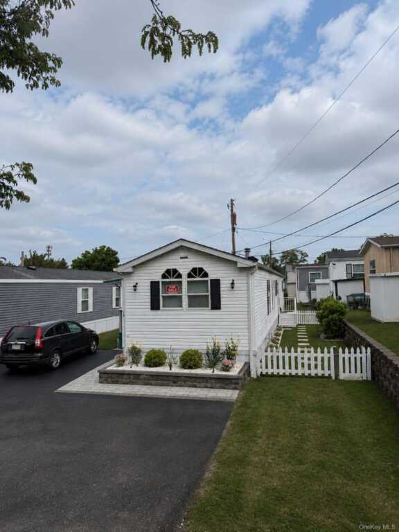 57 W Mountain View, Stony Point, NY 10980 - Photo 3 of 26