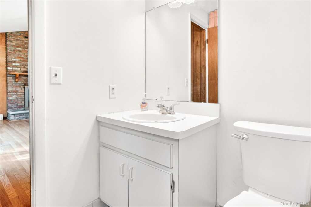 4 Hobart Court, New City, NY 10956 - Photo 22 of 48