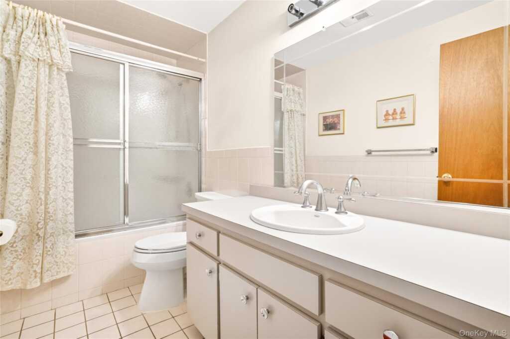 4 Hobart Court, New City, NY 10956 - Photo 34 of 48