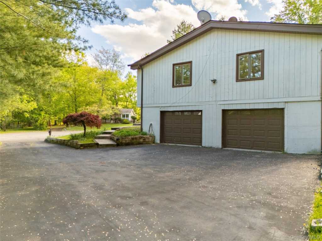 4 Hobart Court, New City, NY 10956 - Photo 37 of 48