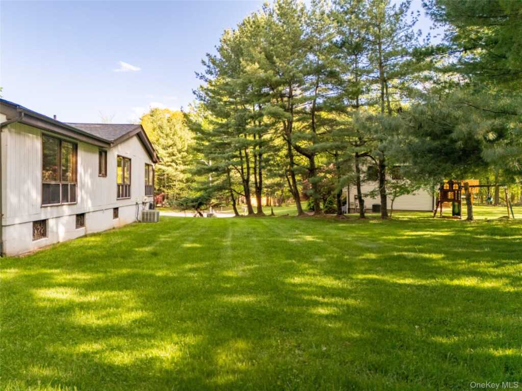4 Hobart Court, New City, NY 10956 - Photo 41 of 48
