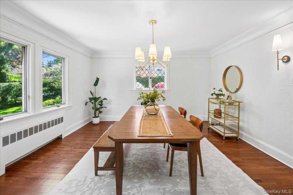 62 Broadfield Road, New Rochelle, NY 10804 - Photo 11 of 40