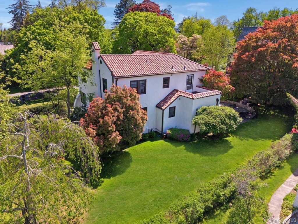 62 Broadfield Road, New Rochelle, NY 10804 - Photo 36 of 40