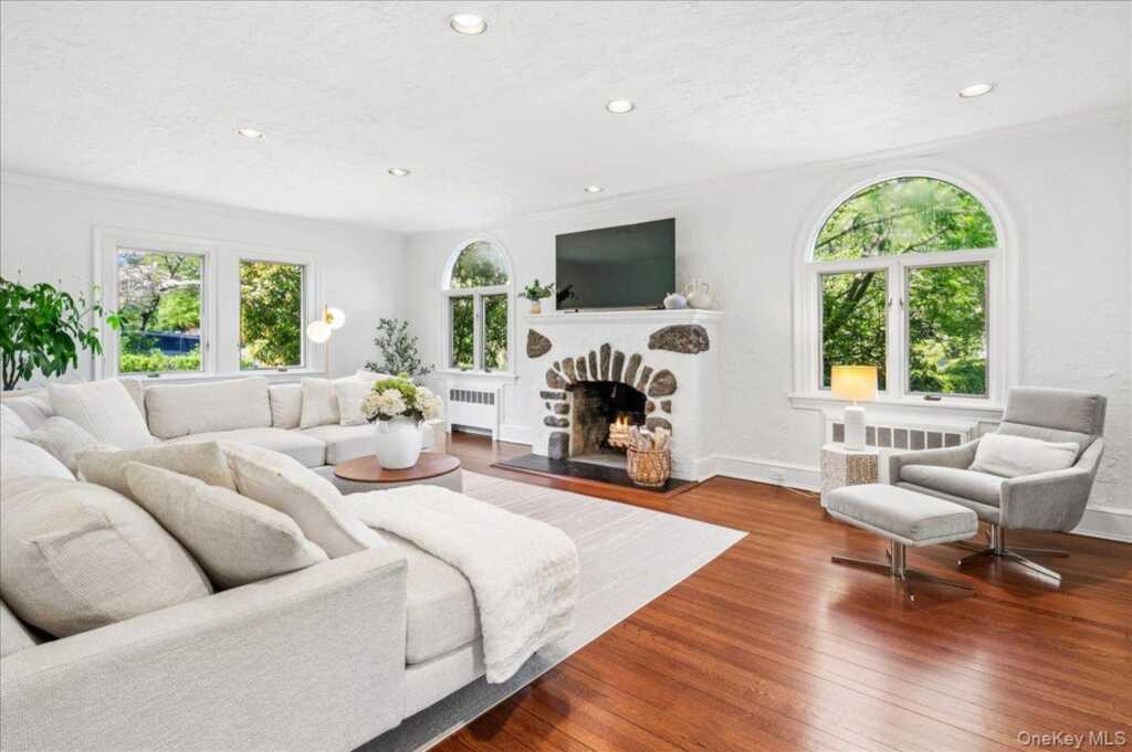 62 Broadfield Road, New Rochelle, NY 10804 - Photo 9 of 40