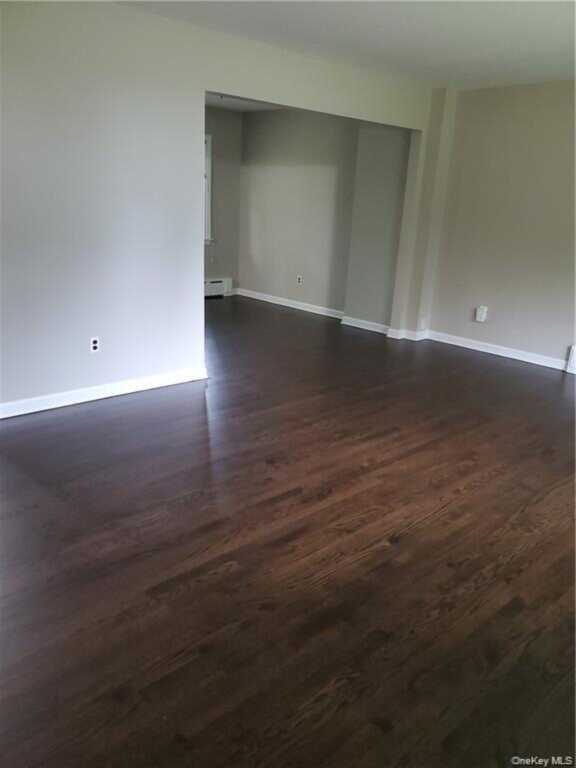 349 S Middletown Road, Nanuet, NY 10954 - Photo 6 of 9