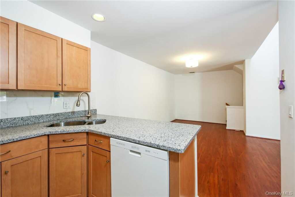 599 Midland Avenue, Unit #2-5, Rye, NY 10580 - Photo 7 of 25