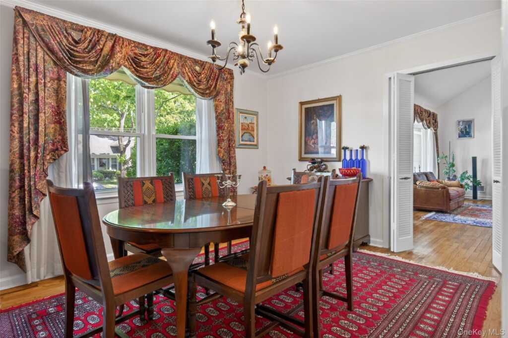 25 Frederick Lane, New Rochelle, NY 10583 - Photo 10 of 25
