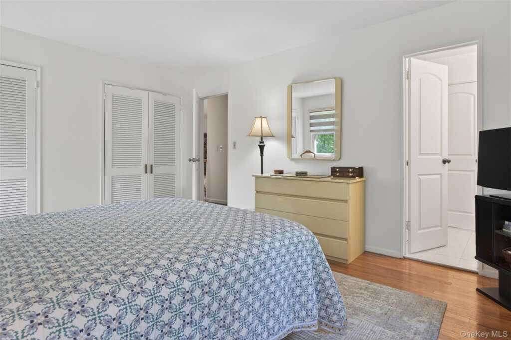 25 Frederick Lane, New Rochelle, NY 10583 - Photo 18 of 25