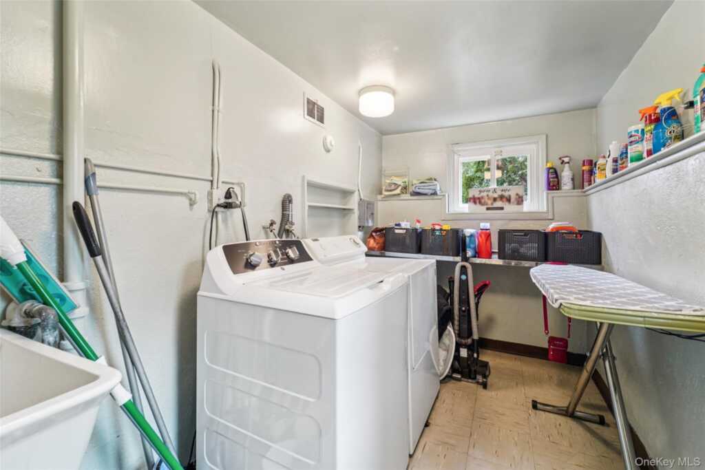 6 Robins Roost, Rye, NY 10573 - Photo 22 of 29