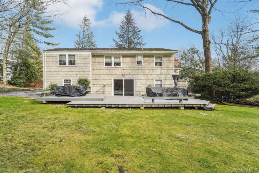 6 Robins Roost, Rye, NY 10573 - Photo 24 of 29