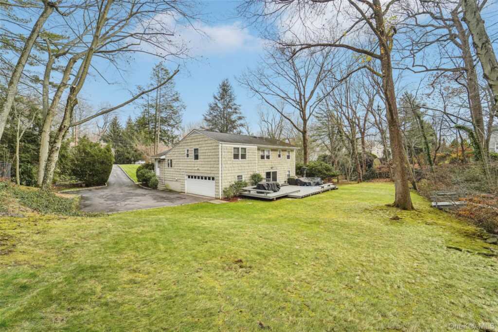 6 Robins Roost, Rye, NY 10573 - Photo 26 of 29