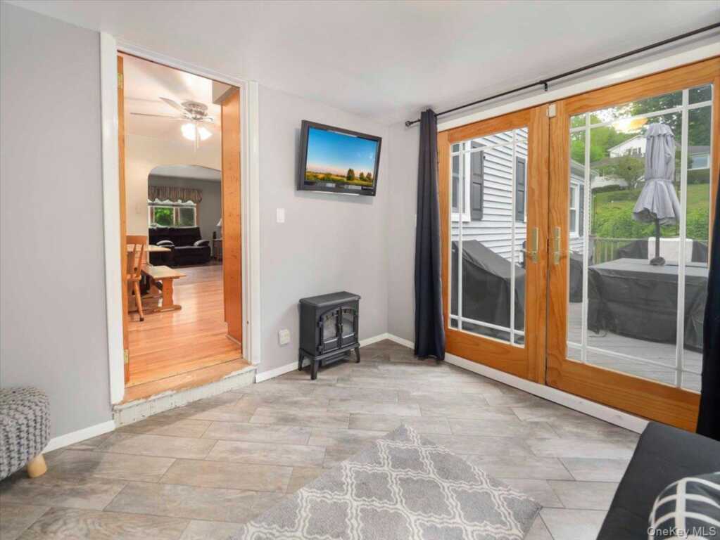 16 Will Rogers Lane, Nanuet, NY 10954 - Photo 13 of 28