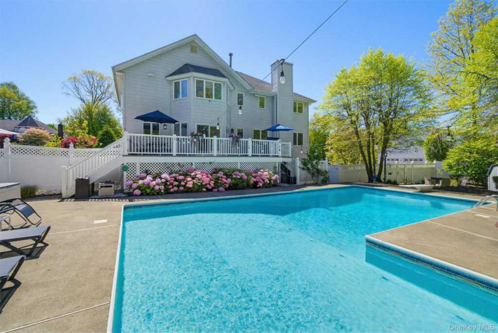 303 Bliss Lane, Valley Cottage, NY 10989 - Photo 2 of 50