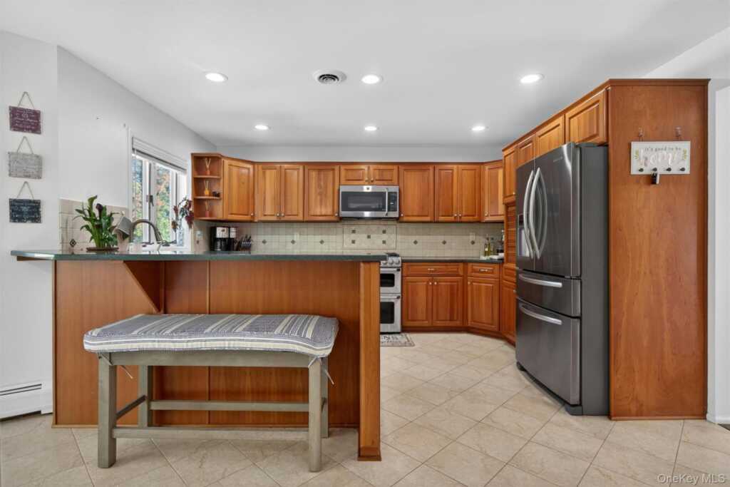 303 Bliss Lane, Valley Cottage, NY 10989 - Photo 20 of 50