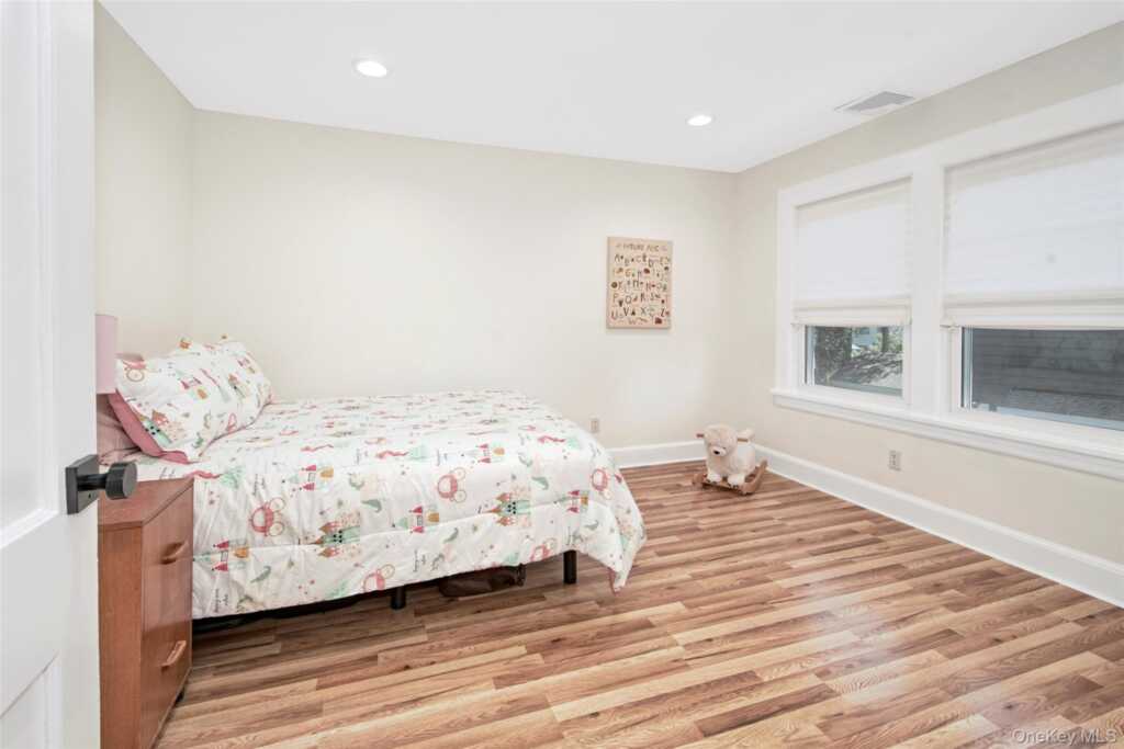 42 Oakwood Avenue, Rye, NY 10580 - Photo 17 of 27